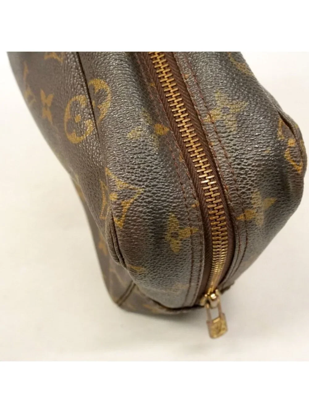 Louis Vuitton Pouch Monogram Trousse Toilet 28 Brown